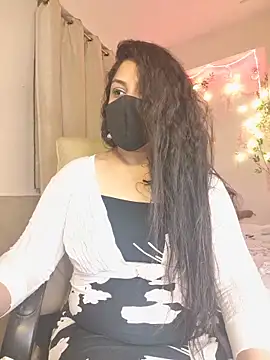 Snapshot of Indian_queen007 chatting on 06-07-26, 05:49 Indian queen007 online show from 06-07-26, 05:49