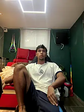 Snapshot of CHR58_ chatting on 09-30-25, 12:43 CHR58 online show from 09-30-25, 12:43