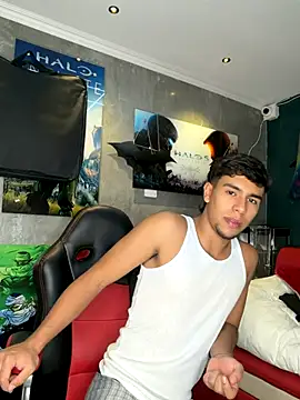 Snapshot of CHR58_ chatting on 10-16-25, 04:02 CHR58 online show from 10-16-25, 04:02