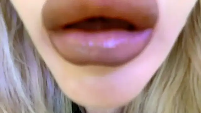 Snapshot of Politeeliza chatting on 06-16-26, 08:11 Politeeliza online show from 06-16-26, 08:11