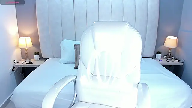 ScarletStarr online show from 11-19-25, 04:12