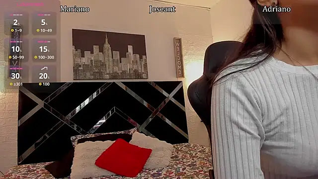 iamCharlotte19 online show from 10-09-25, 08:40