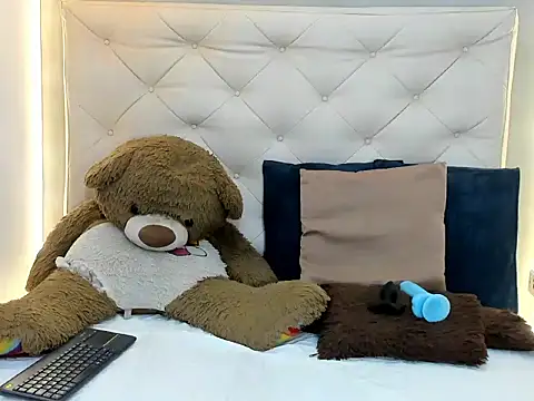 Snapshot of MaicolParker_ chatting on 03-22-26, 03:26 MaicolParker online show from 03-22-26, 03:26