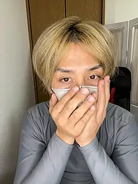 Snapshot of TEN-kun chatting on 11-12-25, 07:09 TEN-kun online show from 11-12-25, 07:09