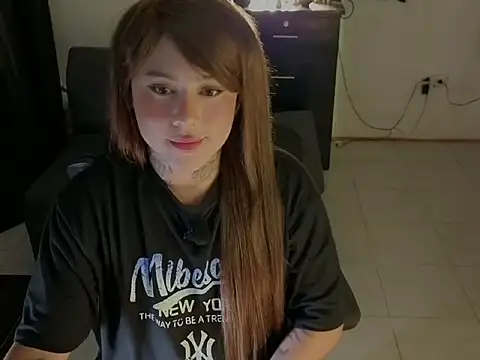 Snapshot of kimberlygati2 chatting on 04-28-26, 02:27 kimberlygati2 online show from 04-28-26, 02:27