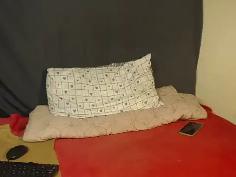 Snapshot of Hotgirl87 chatting on 09-25-25, 06:55 Hotgirl87 online show from 09-25-25, 06:55