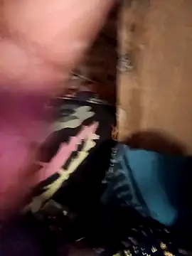 Snapshot of Xx_pooja chatting on 10-10-25, 04:28 Xx pooja online show from 10-10-25, 04:28