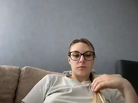Snapshot of NikexPretty chatting on 05-02-26, 10:20 NikexPretty online show from 05-02-26, 10:20