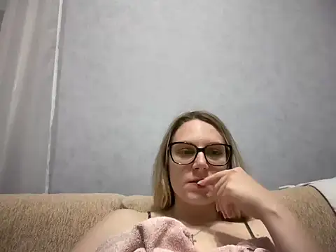 Snapshot of NikexPretty chatting on 05-05-26, 07:22 NikexPretty online show from 05-05-26, 07:22