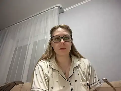 Snapshot of NikexPretty chatting on 05-19-26, 07:09 NikexPretty online show from 05-19-26, 07:09