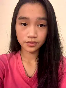 Snapshot of -Lie-06 chatting on 09-21-25, 08:05 -Lie-06 online show from 09-21-25, 08:05