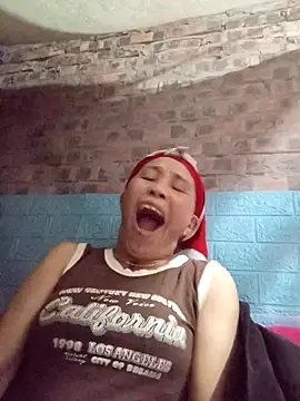 me-cute online show from 10-27-25, 10:47