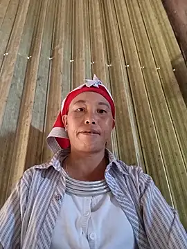 me-cute online show from 11-15-25, 08:44