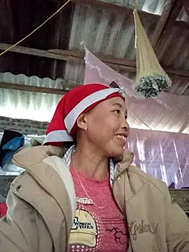 me-cute online show from 11-29-25, 09:12