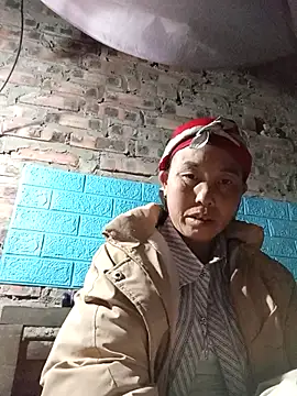 me-cute online show from 12-01-25, 10:59