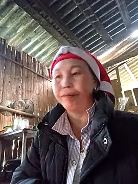 me-cute online show from 12-21-25, 03:13