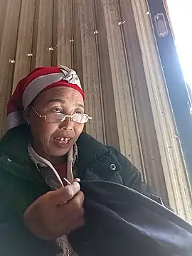 me-cute online show from 01-12-26, 03:56