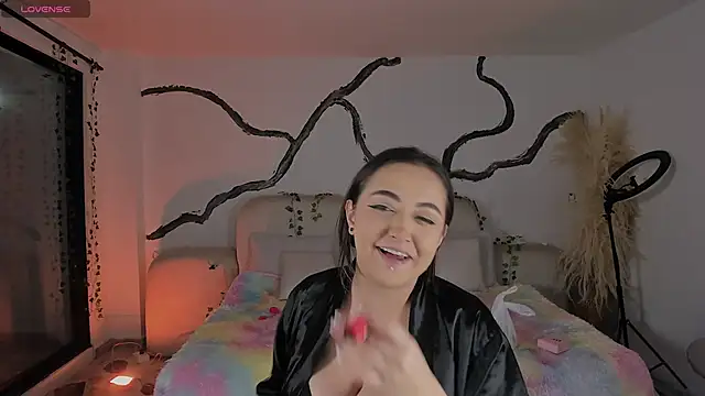 SarahCastro1  online show from 12-22-25, 03:36