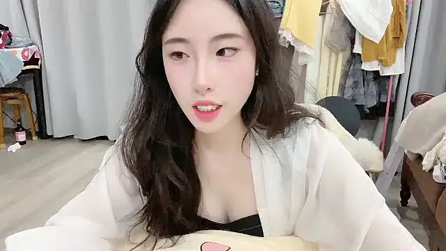 Snapshot of Freya7777 chatting on 09-21-25, 01:57 Freya7777 online show from 09-21-25, 01:57