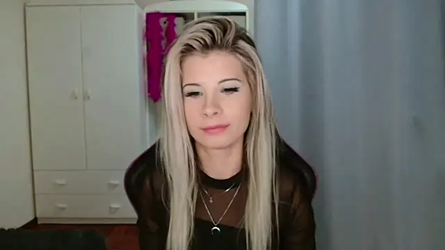 KristineGlow online show from 10-30-25, 07:14