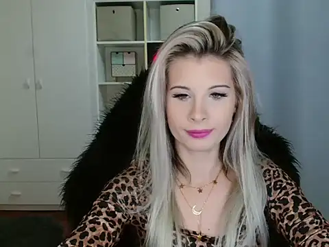 KristineGlow online show from 11-03-25, 03:13