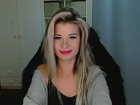 KristineGlow online show from 11-17-25, 03:18