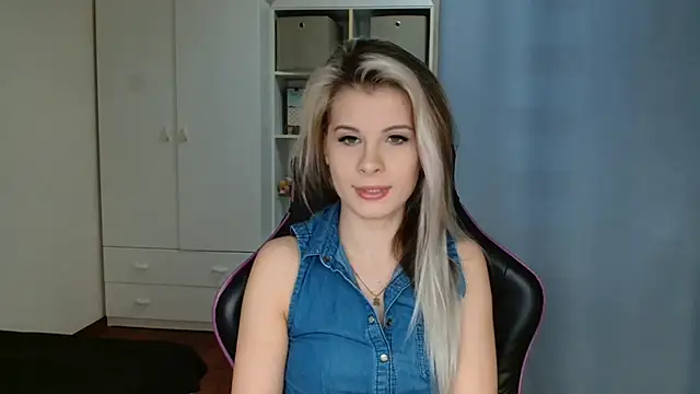 KristineGlow online show from 03-19-26, 07:23