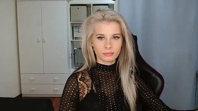 KristineGlow online show from 03-30-26, 06:20