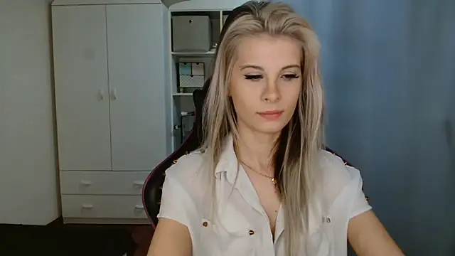 KristineGlow online show from 03-31-26, 06:25