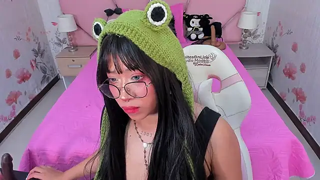 SafiroAgataaa online show from 10-26-25, 08:31