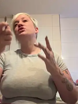 Rozendefotz online show from 10-20-25, 06:14