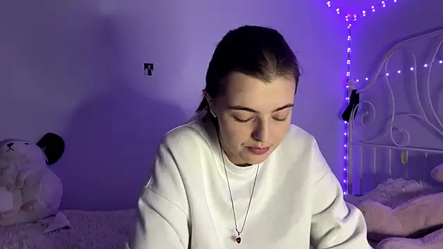 HoneyMist online show from 11-10-25, 04:17