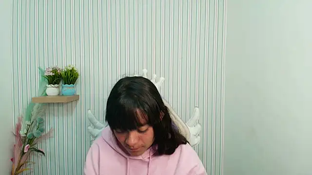 kataleya  18 online show from 01-08-26, 07:49