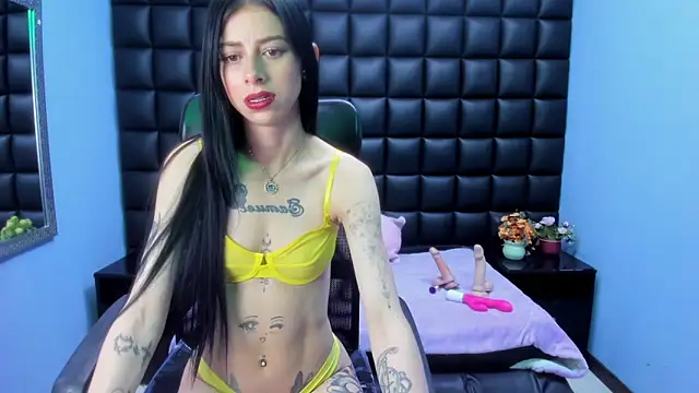 Snapshot of Dulce_Miaa_ chatting on 02-09-26, 05:39 Dulce Miaa online show from 02-09-26, 05:39