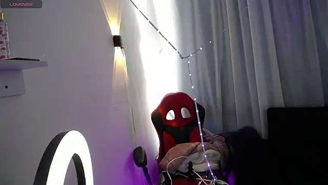 Snapshot of Annie_A_ chatting on 10-03-25, 04:48 Annie A online show from 10-03-25, 04:48