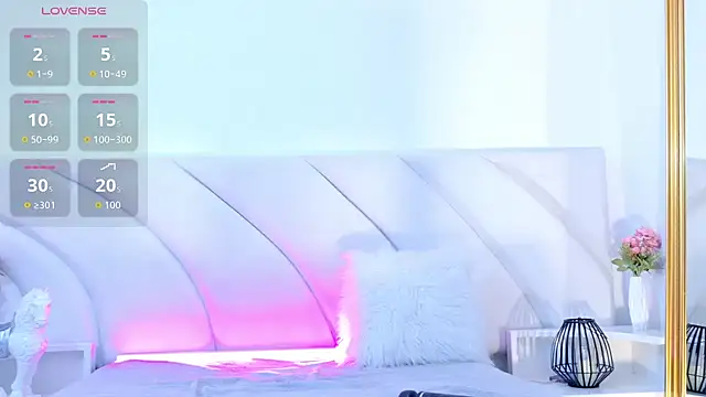 Snapshot of VeraGarnier chatting on 05-31-26, 03:08 VeraGarnier online show from 05-31-26, 03:08