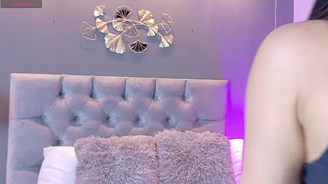 kendalFox  online show from 02-10-26, 02:48