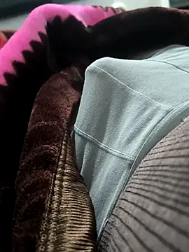 bigdick lickingexpert08 online show from 12-22-25, 04:15