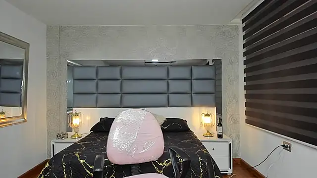 Lucia jane online show from 11-26-25, 07:48