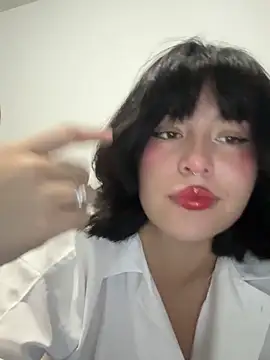 Snapshot of aliciia_23 chatting on 10-03-25, 03:25 aliciia 23 online show from 10-03-25, 03:25