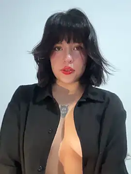 Snapshot of aliciia_23 chatting on 10-08-25, 05:38 aliciia 23 online show from 10-08-25, 05:38