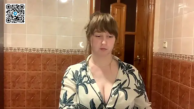 MaroonMoon  online show from 12-17-25, 08:59