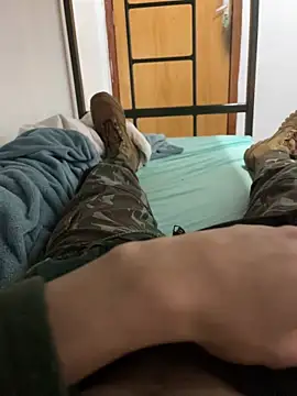 Snapshot of CaboMal chatting on 10-12-25, 11:37 CaboMal online show from 10-12-25, 11:37