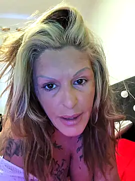 canariamorbosa online show from 11-19-25, 04:51