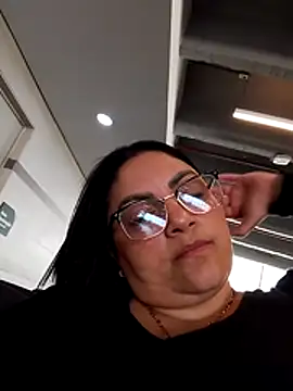 tiffany Johnson1 online show from 10-30-25, 06:30