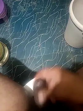 bobby3374 online show from 10-28-25, 01:03