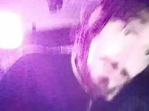 Snapshot of Unknownstepbrother chatting on 09-23-25, 05:54 Unknownstepbrother online show from 09-23-25, 05:54