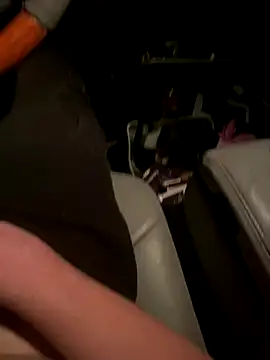 Snapshot of Unknownstepbrother chatting on 10-01-25, 07:47 Unknownstepbrother online show from 10-01-25, 07:47