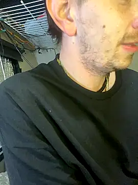 Snapshot of Unknownstepbrother chatting on 11-14-25, 06:23 Unknownstepbrother online show from 11-14-25, 06:23