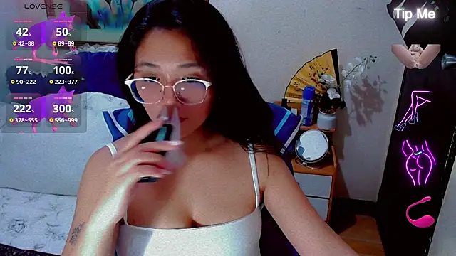 Snapshot of Filipinapoca chatting on 04-26-26, 02:48 Filipinapoca online show from 04-26-26, 02:48